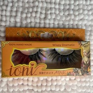 Ioni Lashes